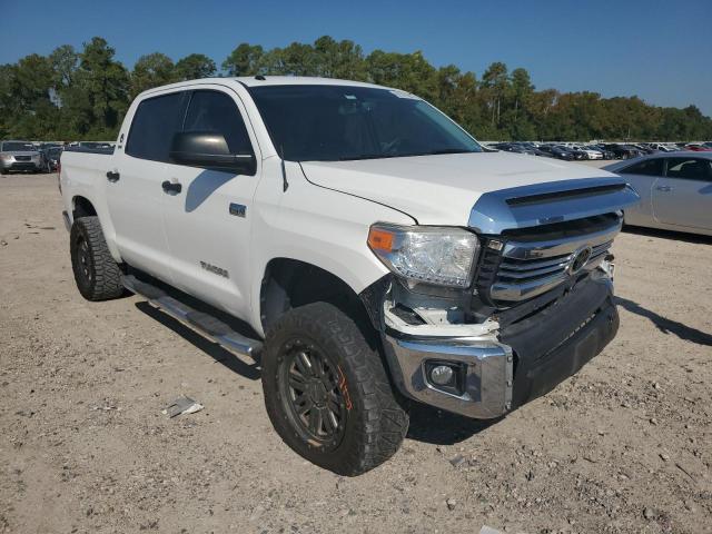 5TFDW5F13HX663157 - 2017 TOYOTA TUNDRA CREWMAX SR5 WHITE photo 4