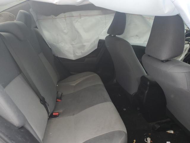 5YFBURHE4JP833082 - 2018 TOYOTA COROLLA L SILVER photo 10