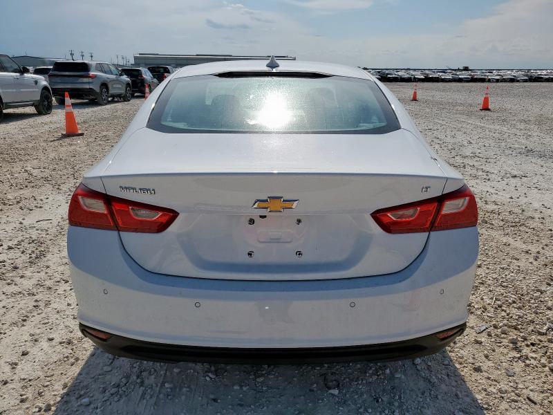 1G1ZD5ST9JF279388 - 2018 CHEVROLET MALIBU LT WHITE photo 6