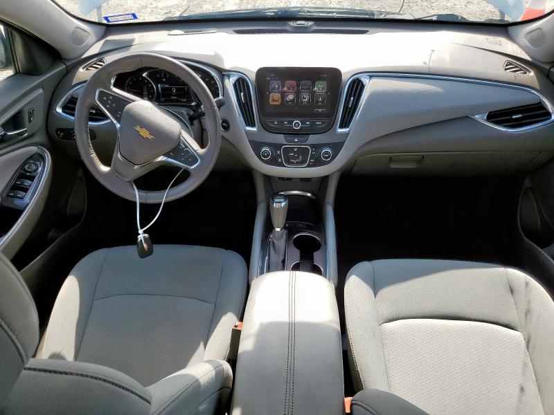 1G1ZD5ST9JF279388 - 2018 CHEVROLET MALIBU LT WHITE photo 8