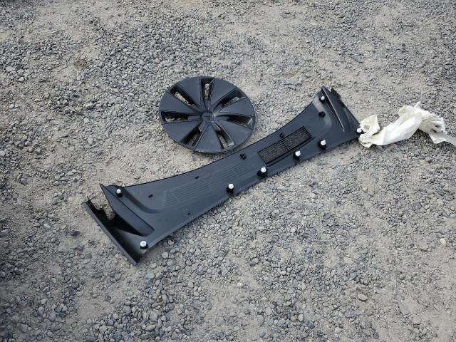 5YJ3E1EA1SF011079 - 2025 TESLA MODEL 3 WHITE photo 13