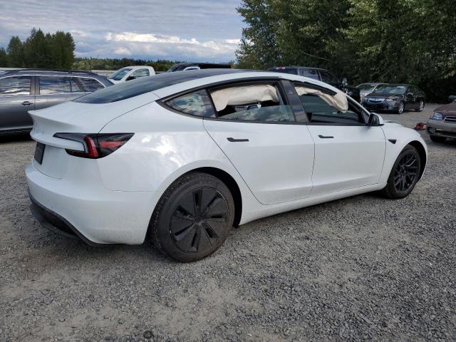 5YJ3E1EA1SF011079 - 2025 TESLA MODEL 3 WHITE photo 3