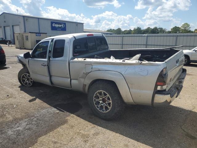 5TETU62NX5Z144742 - 2005 TOYOTA TACOMA PRERUNNER ACCESS CAB SILVER photo 2