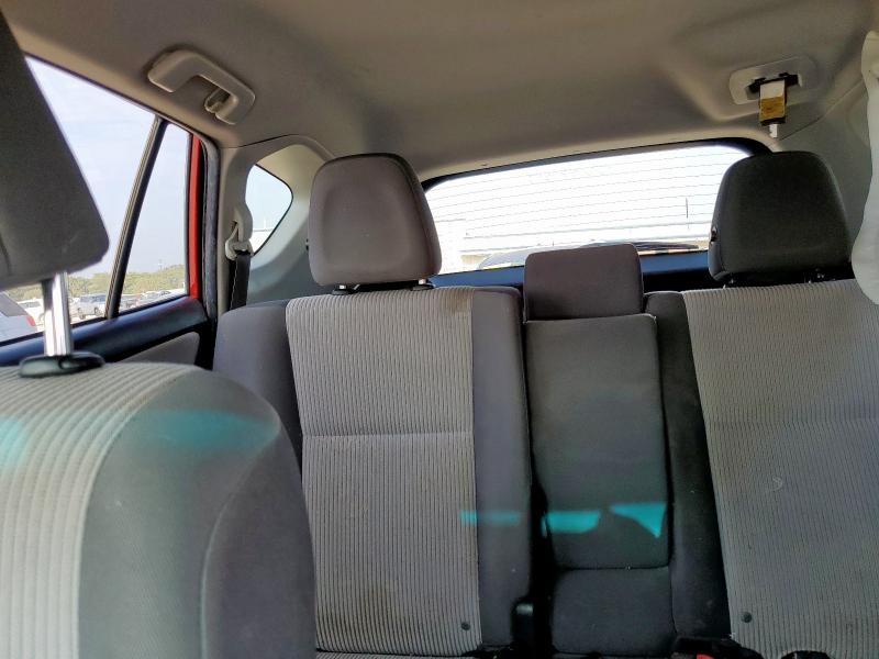 JTMZFREV8FD045008 - 2015 TOYOTA RAV4 LE წითელი ფოტო 10