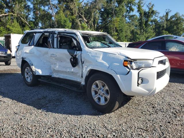 JTEZU5JR3K5209580 - 2019 TOYOTA 4RUNNER SR5 أبيض صورة 4