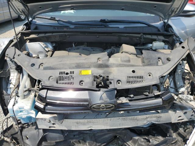 5TDJZRFH0JS541219 - 2018 TOYOTA HIGHLANDER SE فضي صورة 12