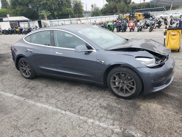 5YJ3E1EA2KF396328 - 2019 TESLA MODEL 3 GRAY photo 4