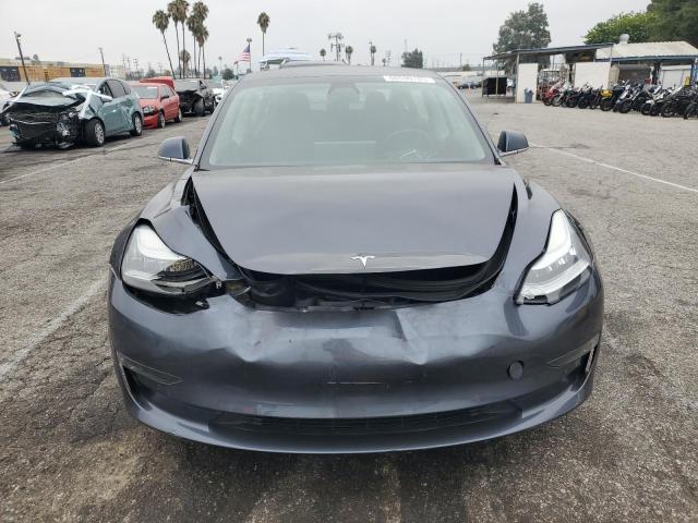 5YJ3E1EA2KF396328 - 2019 TESLA MODEL 3 GRAY photo 5