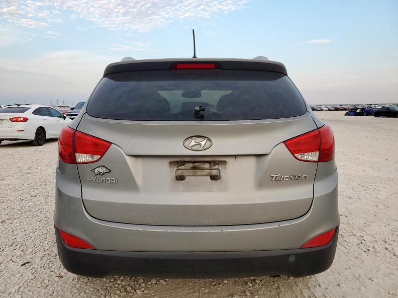 KM8JU3AC2DU653202 - 2013 HYUNDAI TUCSON GLS GRAY photo 6