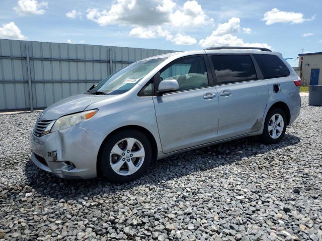 2017 TOYOTA SIENNA LE, 