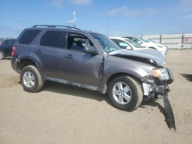 1FMCU0D74BKC41765 - 2011 FORD ESCAPE XLT GRAY photo 4