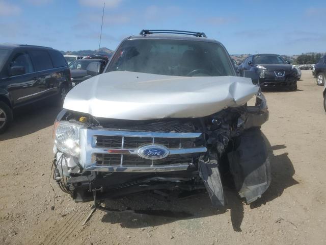 1FMCU0D74BKC41765 - 2011 FORD ESCAPE XLT GRAY photo 5