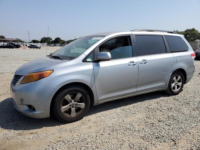 2011 TOYOTA SIENNA LE, 