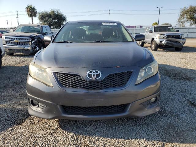 4T1BF3EK0AU003084 - 2010 TOYOTA CAMRY BASE GRAY photo 5
