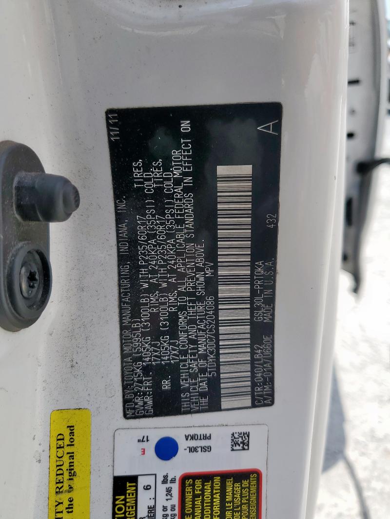 5TDYK3DC7CS204086 - 2012 TOYOTA SIENNA XLE WHITE photo 12