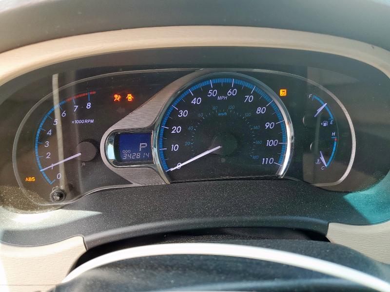 5TDYK3DC7CS204086 - 2012 TOYOTA SIENNA XLE WHITE photo 9