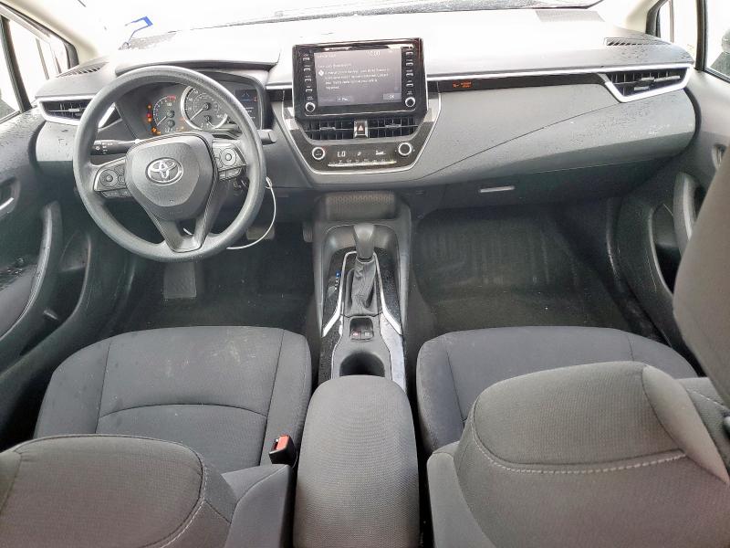 5YFEPRAE5LP049995 - 2020 TOYOTA COROLLA LE WHITE photo 8