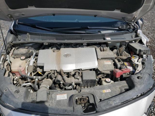 JTDKARFP8J3096572 - 2018 TOYOTA PRIUS PRIM ვერცხლისფერი ფოტო 11