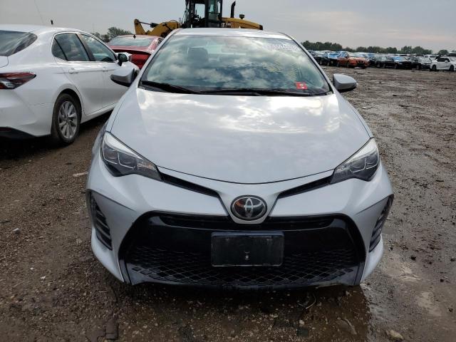 2T1BURHE1JC083267 - 2018 TOYOTA COROLLA L SILVER photo 5