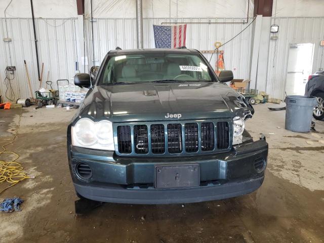 1J4GR48K95C545194 - 2005 JEEP GRAND CHER LAREDO GREEN photo 5