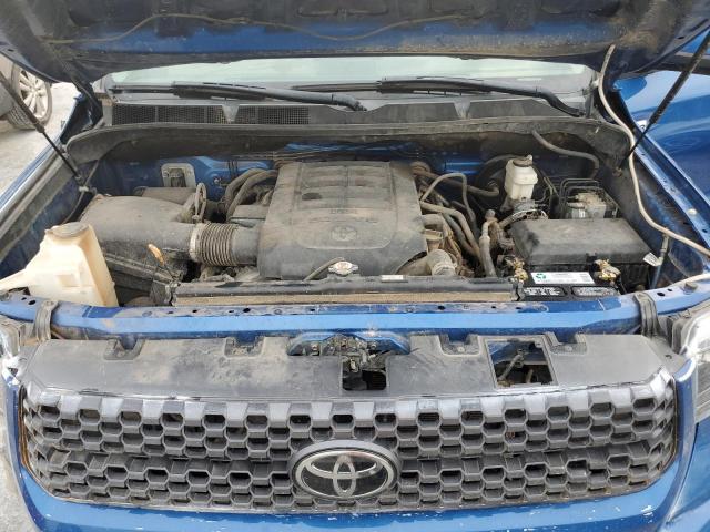 5TFDW5F12JX732202 - 2018 TOYOTA TUNDRA CREWMAX SR5 BLUE photo 11