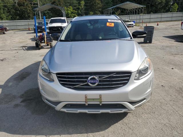 YV440MDR3H2222319 - 2017 VOLVO XC60 T5 DYNAMIC ვერცხლისფერი ფოტო 5