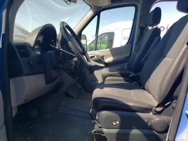 WDZPE7CC6C5710929 - 2012 MERCEDES-BENZ SPRINTER 2500 蓝色 照片 7