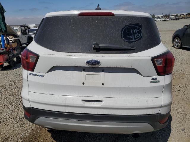 1FMCU0GD3KUA63773 - 2019 FORD ESCAPE SE WHITE photo 6