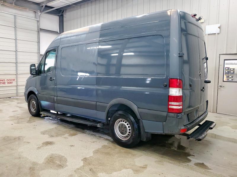 WD3PE7CD2JP631598 - 2018 MERCEDES-BENZ SPRINTER 2500 ორფეროვანი ფოტო 2