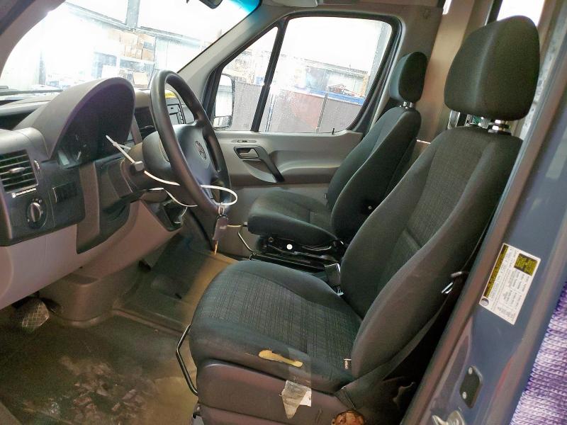 WD3PE7CD2JP631598 - 2018 MERCEDES-BENZ SPRINTER 2500 ორფეროვანი ფოტო 7
