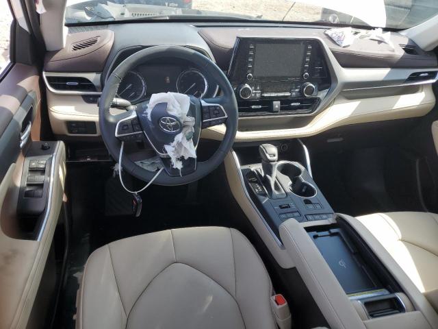 5TDHZRBH0NS597428 - 2022 TOYOTA HIGHLANDER XLE WHITE photo 8