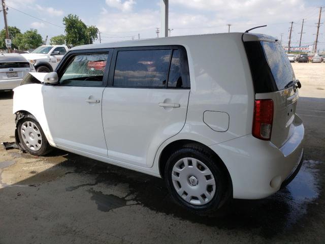 JTLZE4FE4FJ068814 - 2015 TOYOTA SCION XB WHITE photo 2