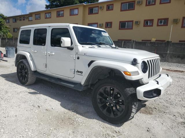 1C4HJXENXMW558809 - 2021 JEEP WRANGLER U SAHARA WHITE photo 4