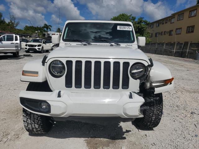 1C4HJXENXMW558809 - 2021 JEEP WRANGLER U SAHARA WHITE photo 5