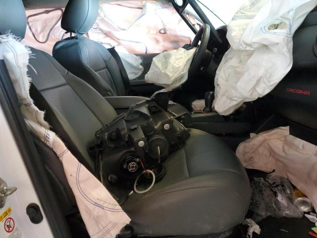 3TMCZ5AN4JM168362 - 2018 TOYOTA TACOMA DOUBLE CAB WHITE photo 7