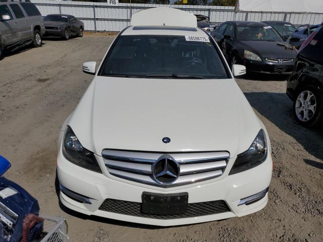 WDDGF8BB9CA597082 - 2012 MERCEDES-BENZ C 300 4MATIC WHITE photo 5