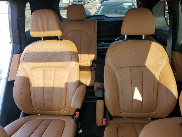 5UXCX6C00M9H69155 - 2021 BMW X7 M50I WHITE photo 10