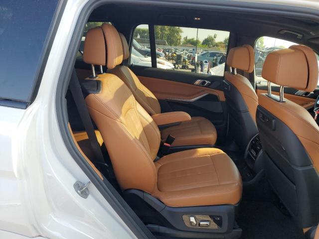 5UXCX6C00M9H69155 - 2021 BMW X7 M50I WHITE photo 11