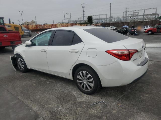 5YFBURHE2JP824316 - 2018 TOYOTA COROLLA L WHITE photo 2