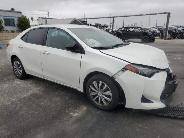 5YFBURHE2JP824316 - 2018 TOYOTA COROLLA L WHITE photo 4