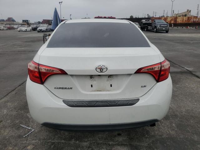 5YFBURHE2JP824316 - 2018 TOYOTA COROLLA L WHITE photo 6