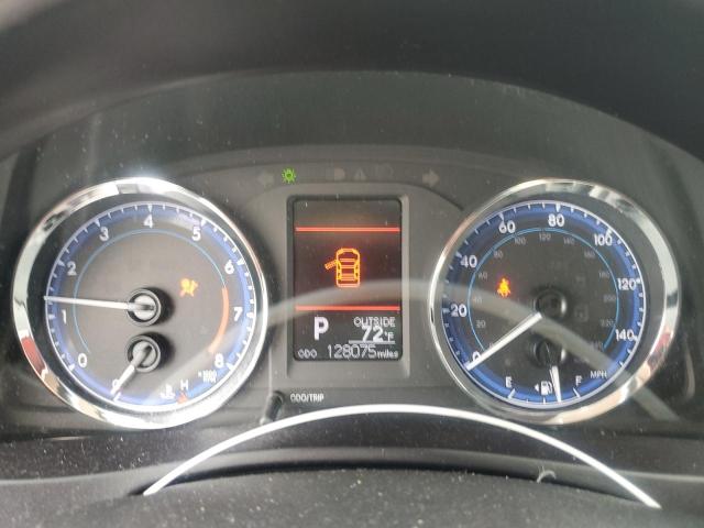 5YFBURHE2JP824316 - 2018 TOYOTA COROLLA L WHITE photo 9