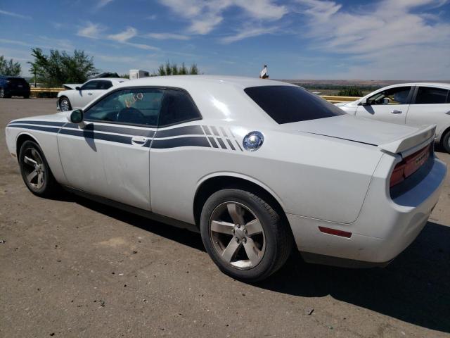 2C3CDYAG8EH304051 - 2014 DODGE CHALLENGER SXT WHITE photo 2