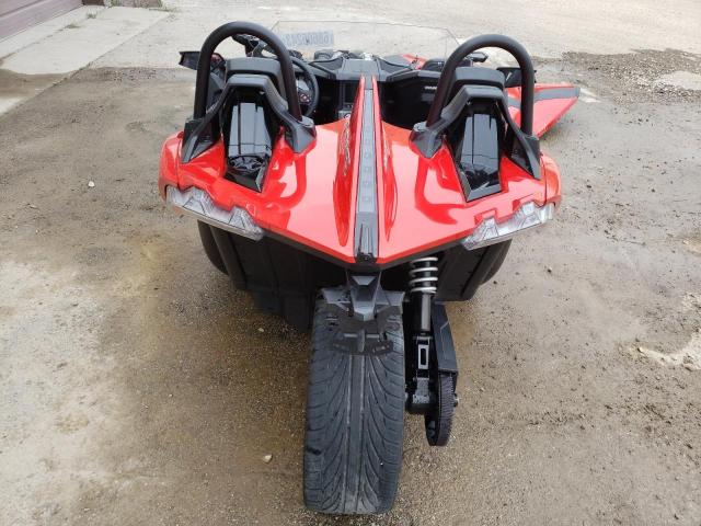 57XAAPHD0N8150613 - 2022 POLARIS SLINGSHOT SL RED photo 6