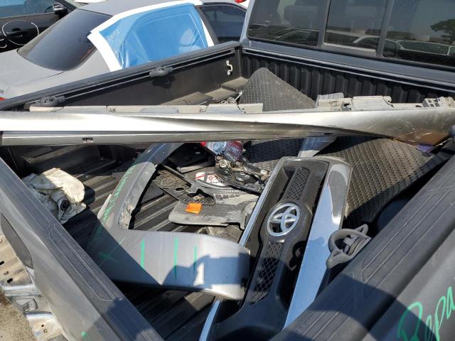 5TFJU4GN8FX079659 - 2015 TOYOTA TACOMA DOUBLE CAB PRERUNNER SILVER photo 12