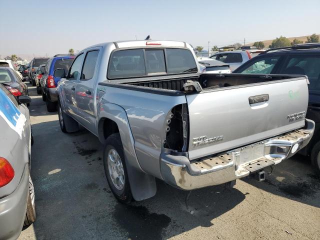 5TFJU4GN8FX079659 - 2015 TOYOTA TACOMA DOUBLE CAB PRERUNNER SILVER photo 2