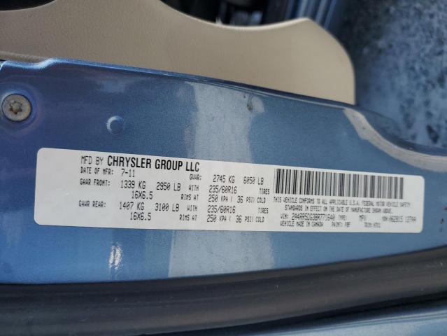 2A4RR5DG3BR771640 - 2011 CHRYSLER TOWN & COU TOURING BLUE photo 13