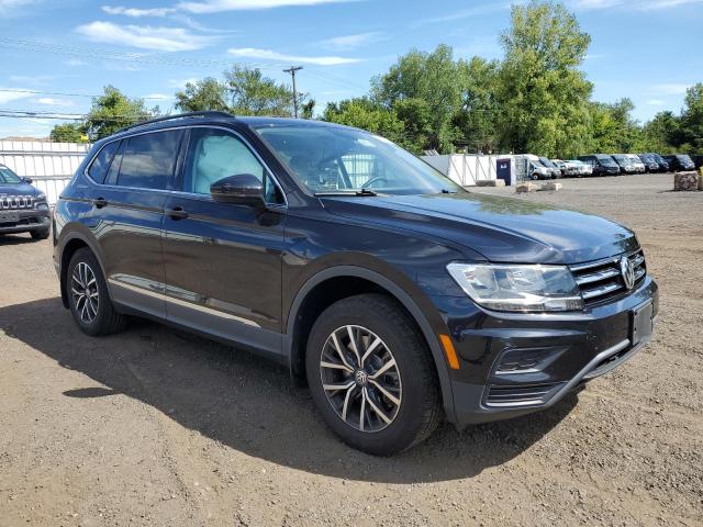 3VV2B7AX8LM177311 - 2020 VOLKSWAGEN TIGUAN SE Սև լուսանկար 4