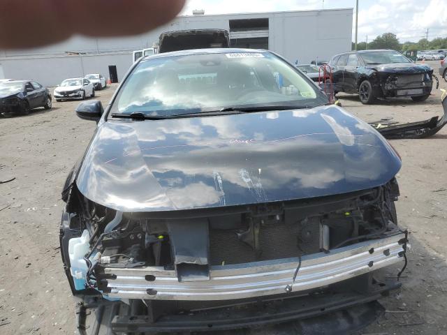 5YFEPMAE4MP169257 - 2021 TOYOTA COROLLA LE Schwarz Foto 5