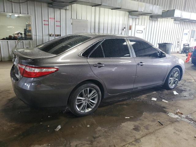 4T1BF1FK7FU474837 - 2015 TOYOTA CAMRY LE 灰色 照片 3